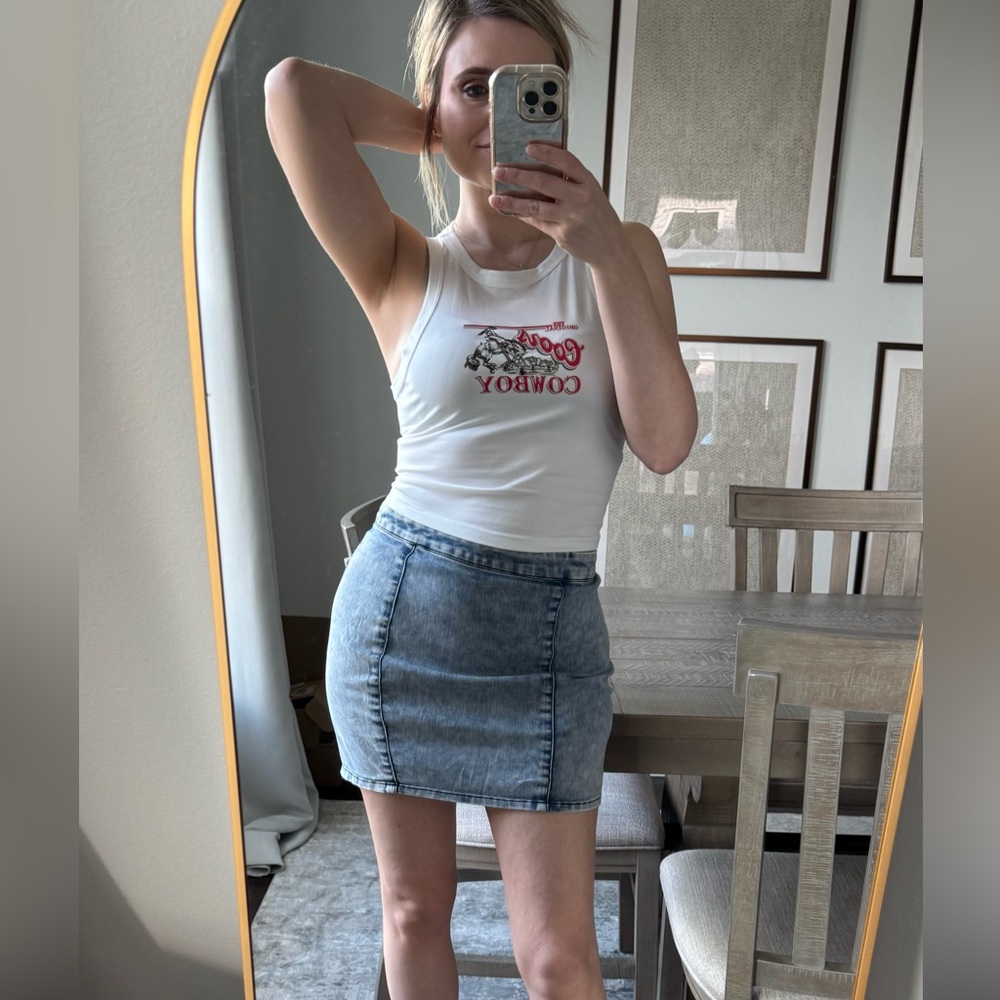 Medium Wash Y2K 90s Denim Mini Skirt - Picture 8 of 10